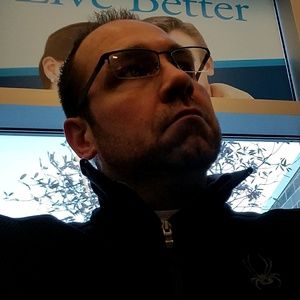 Meet your Posher, Eric